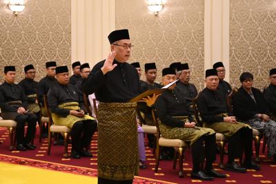 YAA Dato’ Wan Ahmad Farid bin Wan Salleh