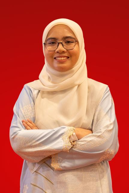 Cik Nur Farisha binti Barizan