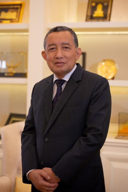 YBhg. Tan Sri Dato' Sri Idrus bin Harun