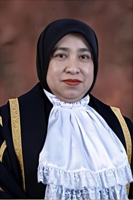 YA Puan Manira binti Mohd Nor